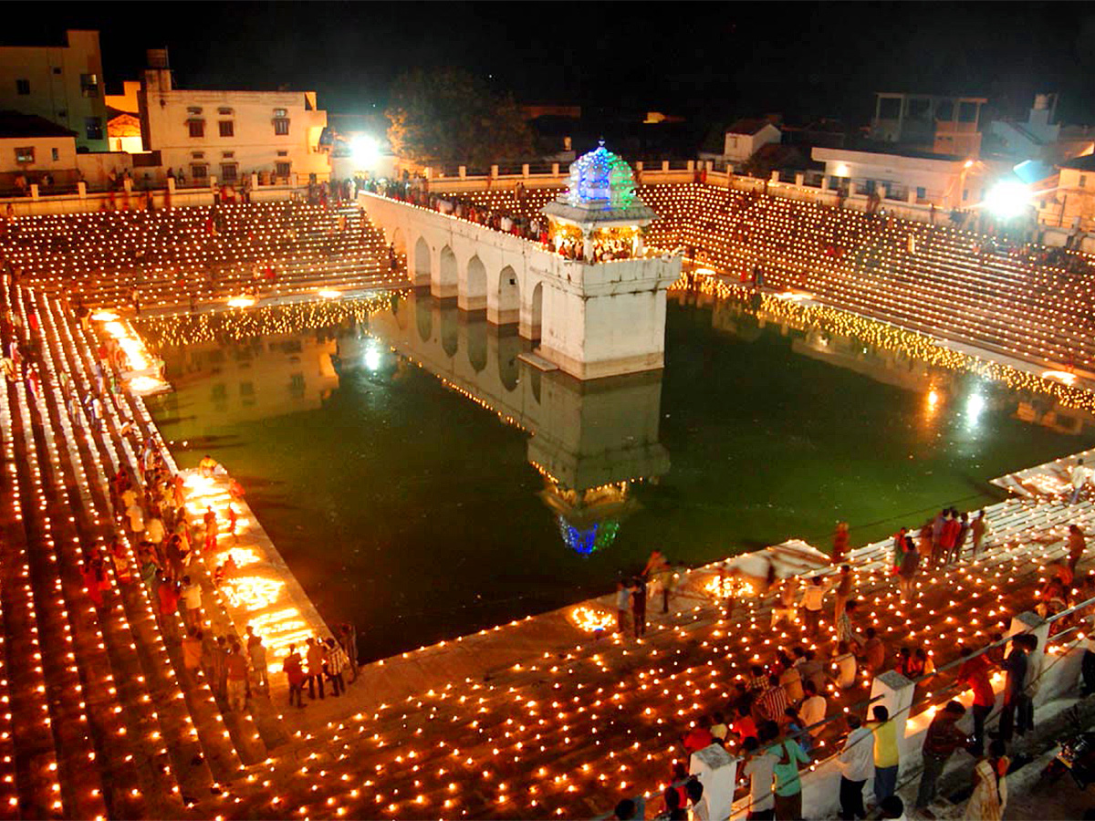 Have you visited these famous temples in Telangana - Sakshi4