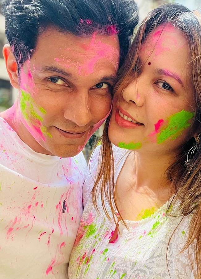 Celebrities Holi Celebrations Photo Gallery Goes Viral - Sakshi33