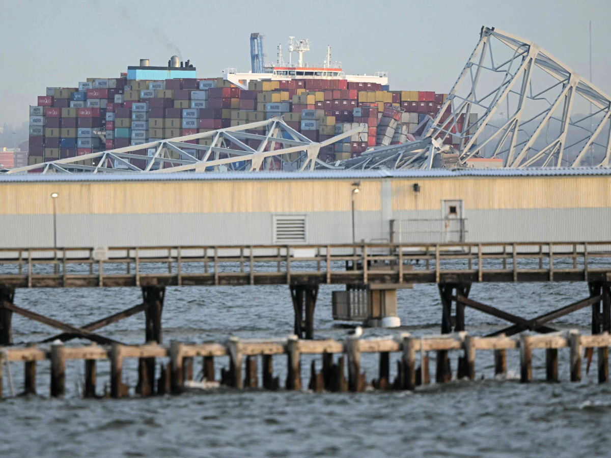 Maryland bridge collapses after being hit by cargo ship Photos - Sakshi6