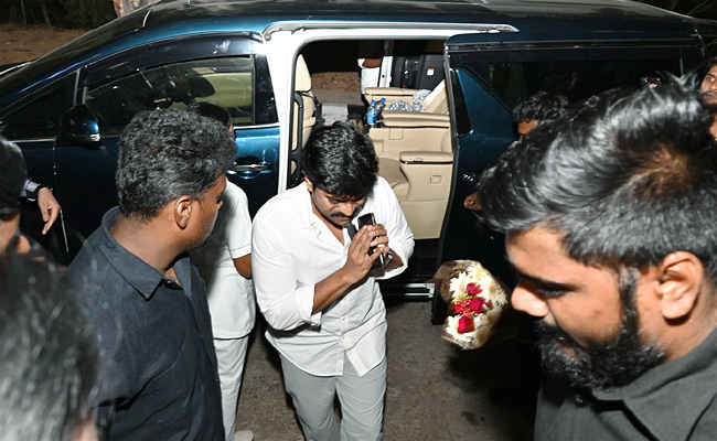  Ram Charan Wife Upasana Reached Tirumala Photos	 - Sakshi10