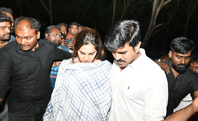  Ram Charan Wife Upasana Reached Tirumala Photos	 - Sakshi8