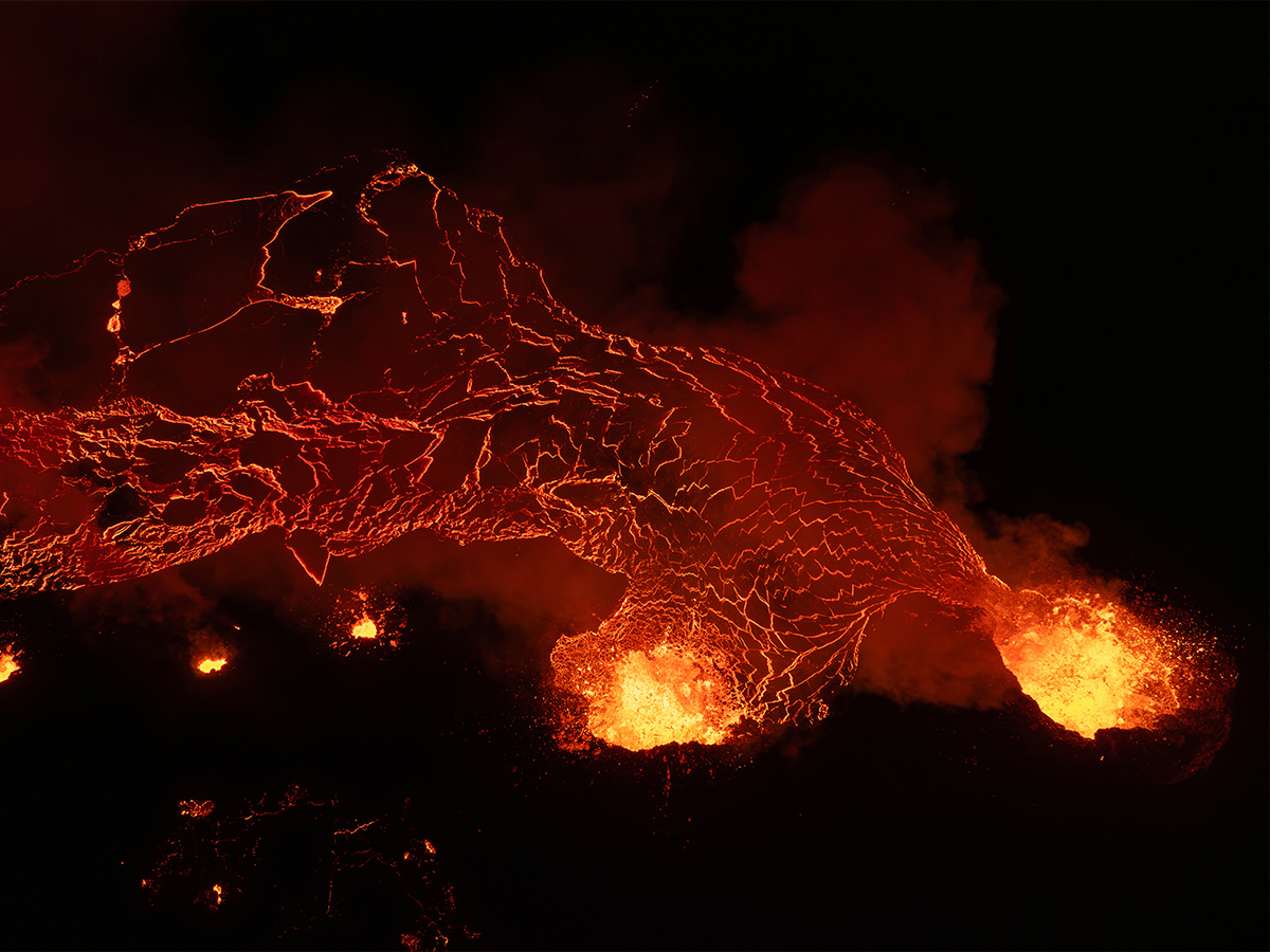 volcano in southwestern Iceland that erupted - Sakshi5