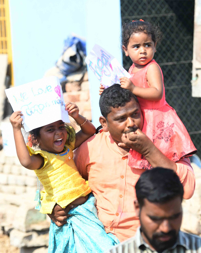 CM YS Jagan Memantha Siddham Public Meeting - Sakshi3