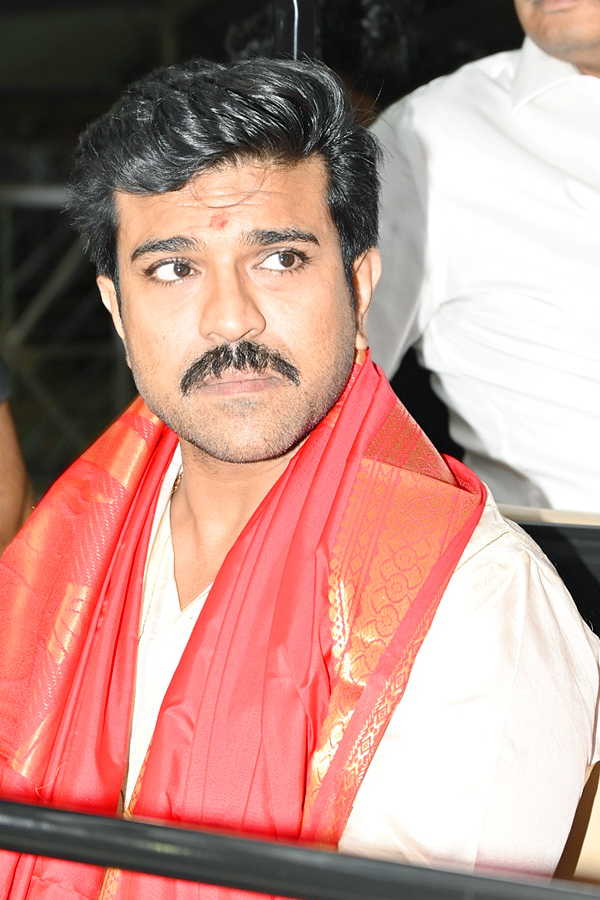 Ram Charan couple visits Tirumala temple Photos - Sakshi11