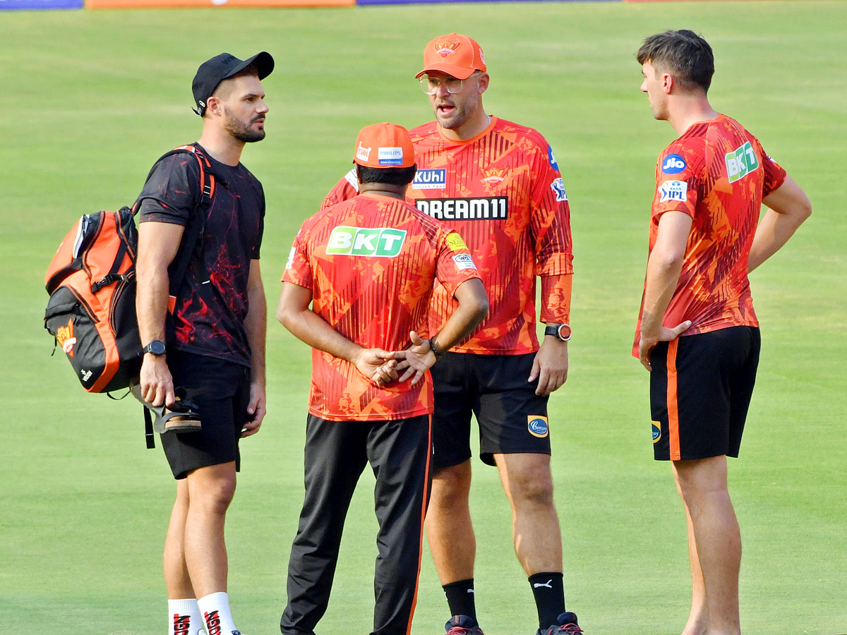 mumbai indians And Sunrisers Hyderabad practice Photos - Sakshi18