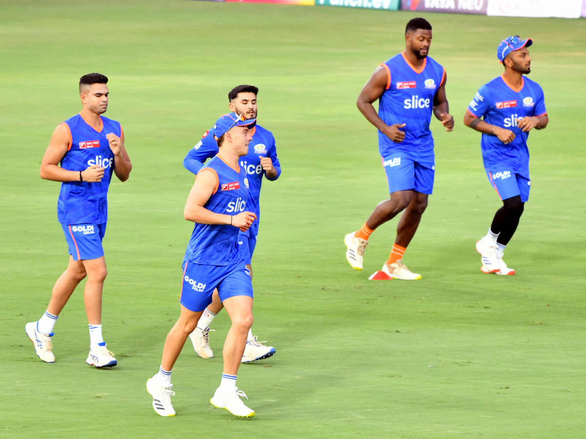 mumbai indians And Sunrisers Hyderabad practice Photos - Sakshi27