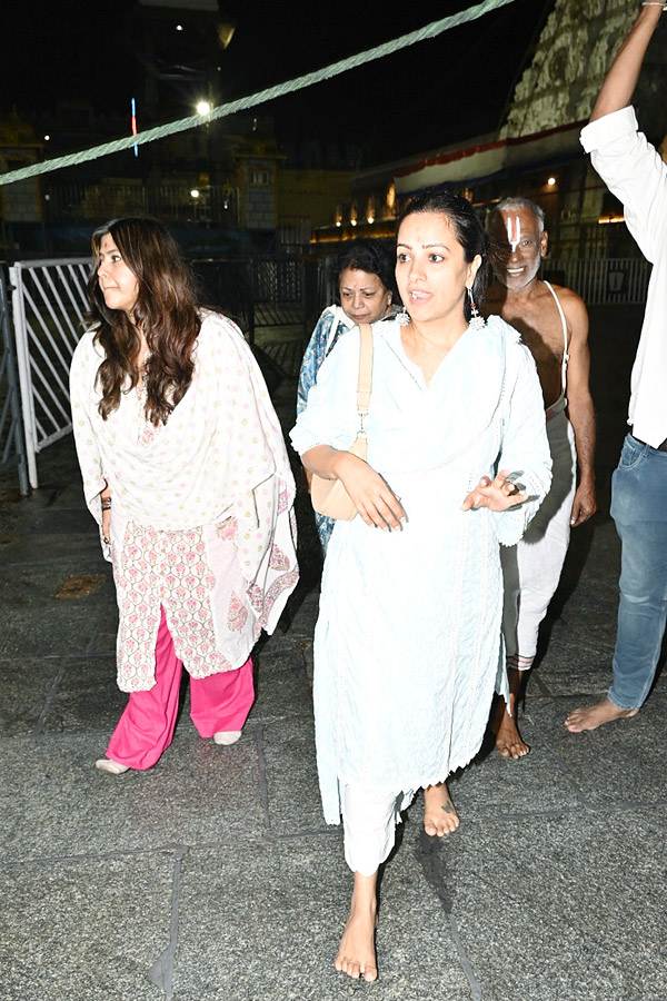 Ekta Kapoor and Actress Anita Hassanandani Visited Tirumala Srivari Temple Photos - Sakshi2