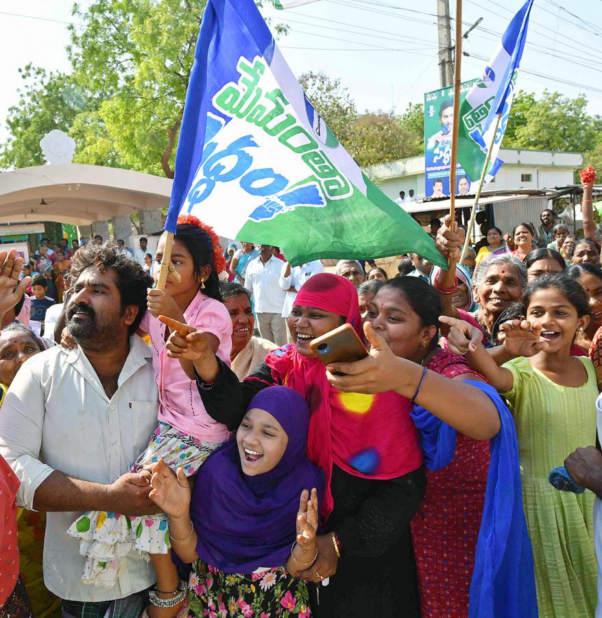 Memantha Siddham Public Meeting at Proddutur Photos - Sakshi43