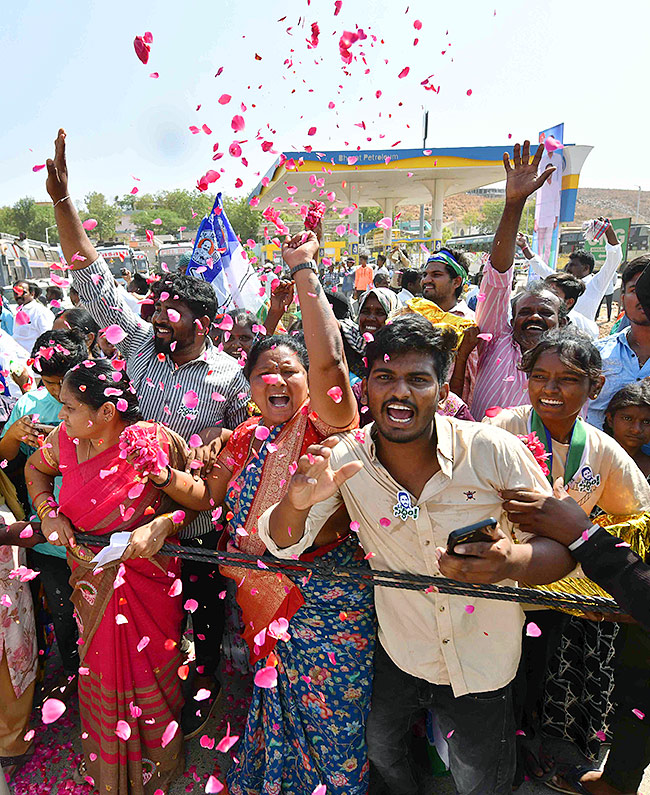 Memantha Siddham Public Meeting at Proddutur Photos - Sakshi46