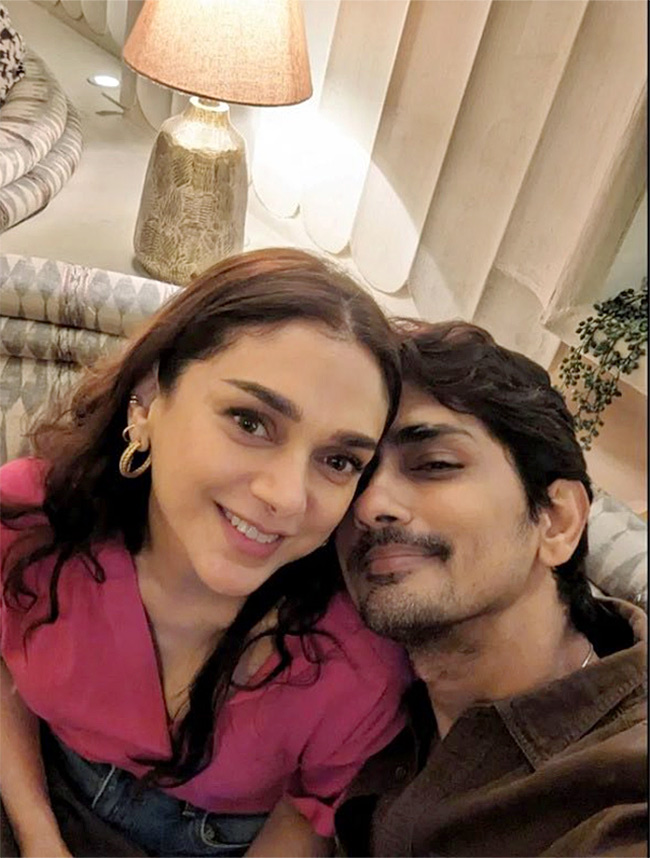 Siddharth and Aditi Rao Hydari get married in Wanaparthy temple - Sakshi13