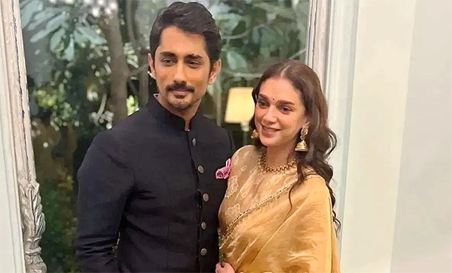 Siddharth and Aditi Rao Hydari get married in Wanaparthy temple - Sakshi7