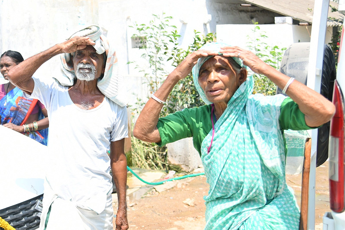 AP CM YS Jagan Memantha Siddham Day 3 At Kurnool: Photos - Sakshi33