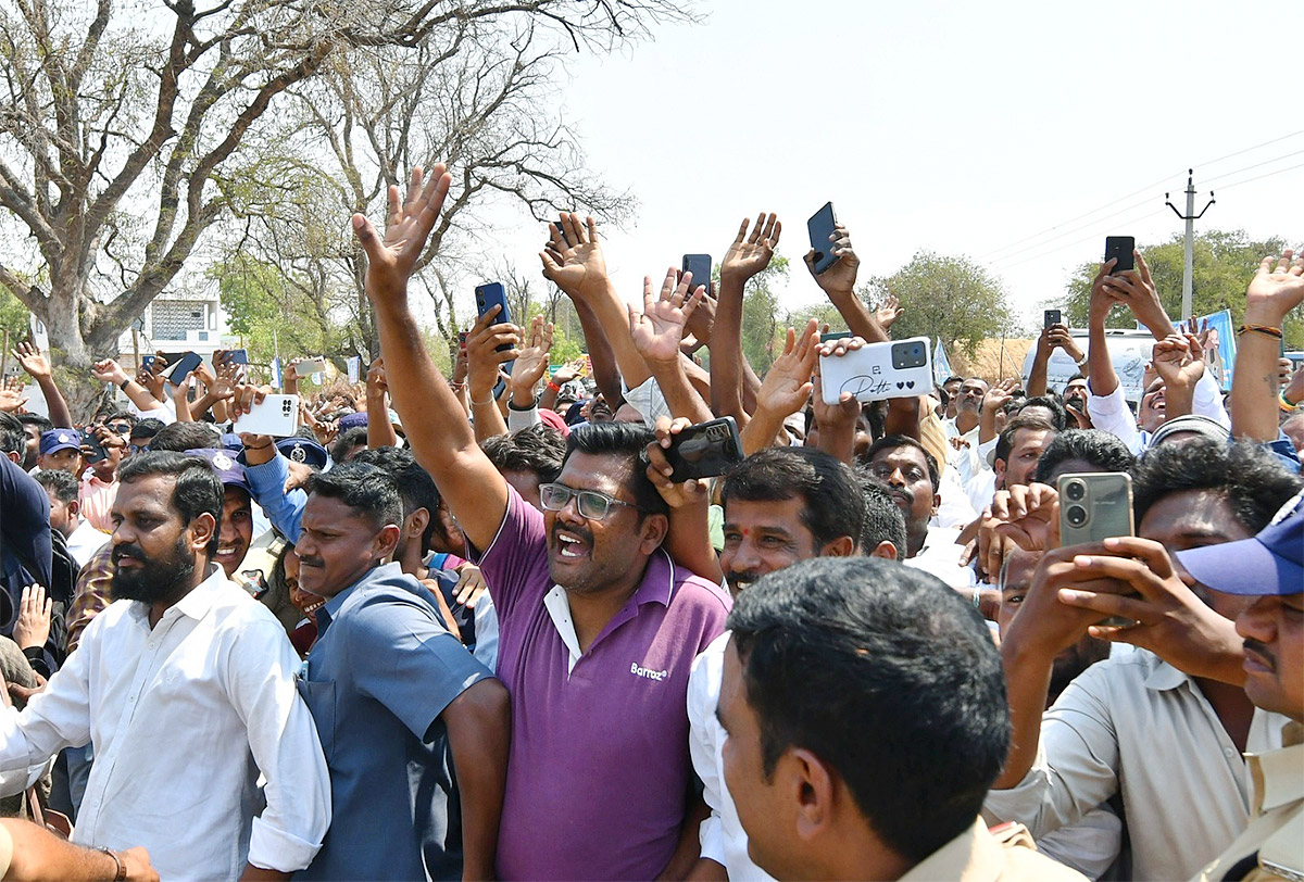 AP CM YS Jagan Memantha Siddham Day3 at Kurnool district - Sakshi3