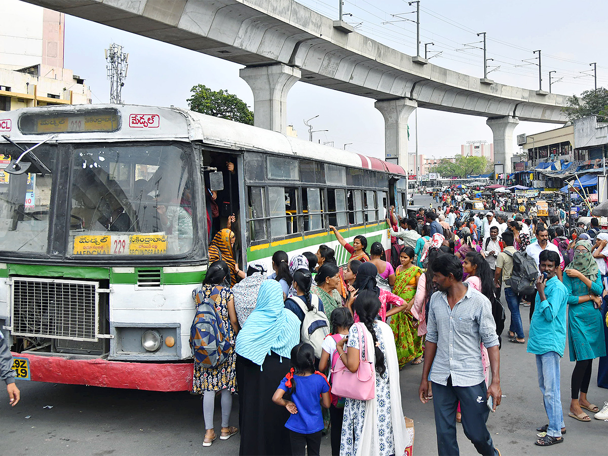 No bus stand in hyderabad - Sakshi2