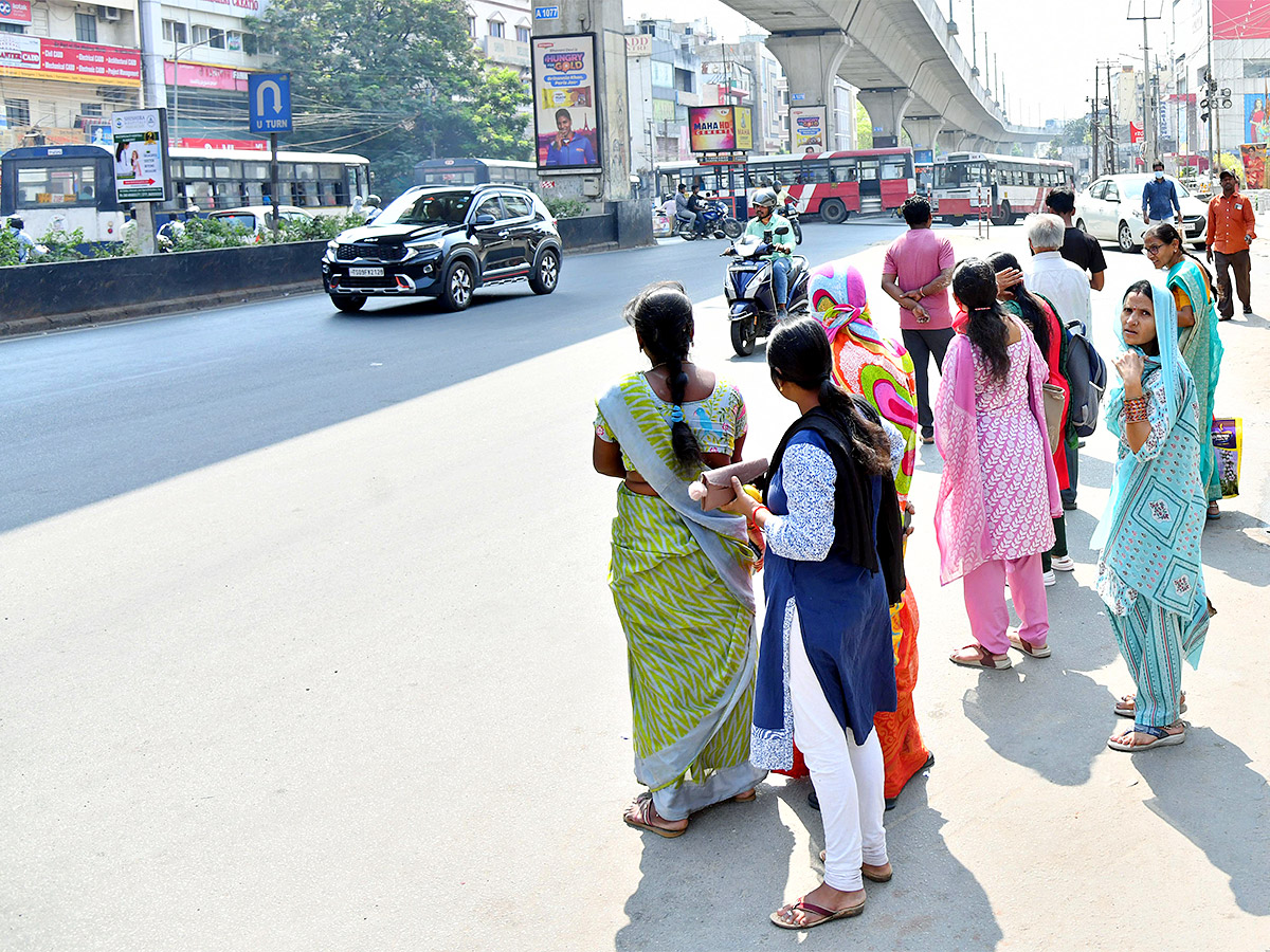 No bus stand in hyderabad - Sakshi22