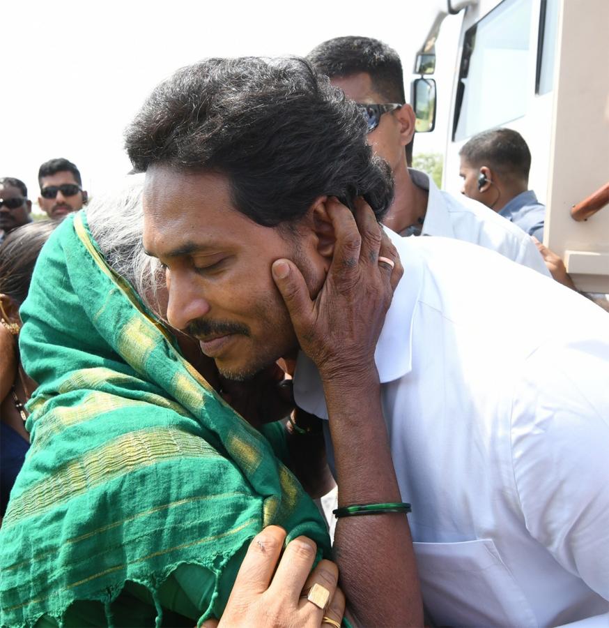 AP CM YS Jagan Memantha Siddham Day4 Photos - Sakshi3