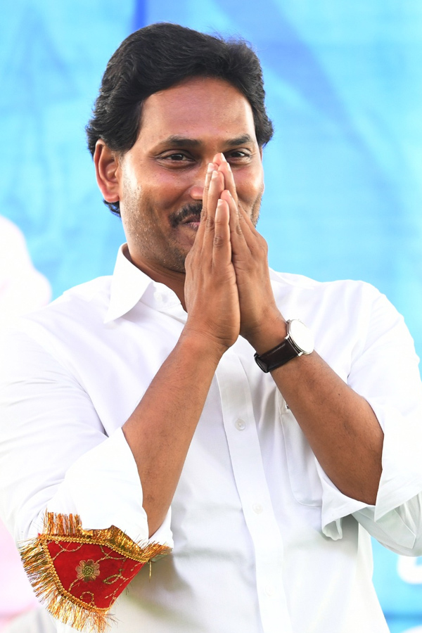 CM YS Jagan Memantha Siddham Bus Yatra At Tuggali Village Photos - Sakshi23