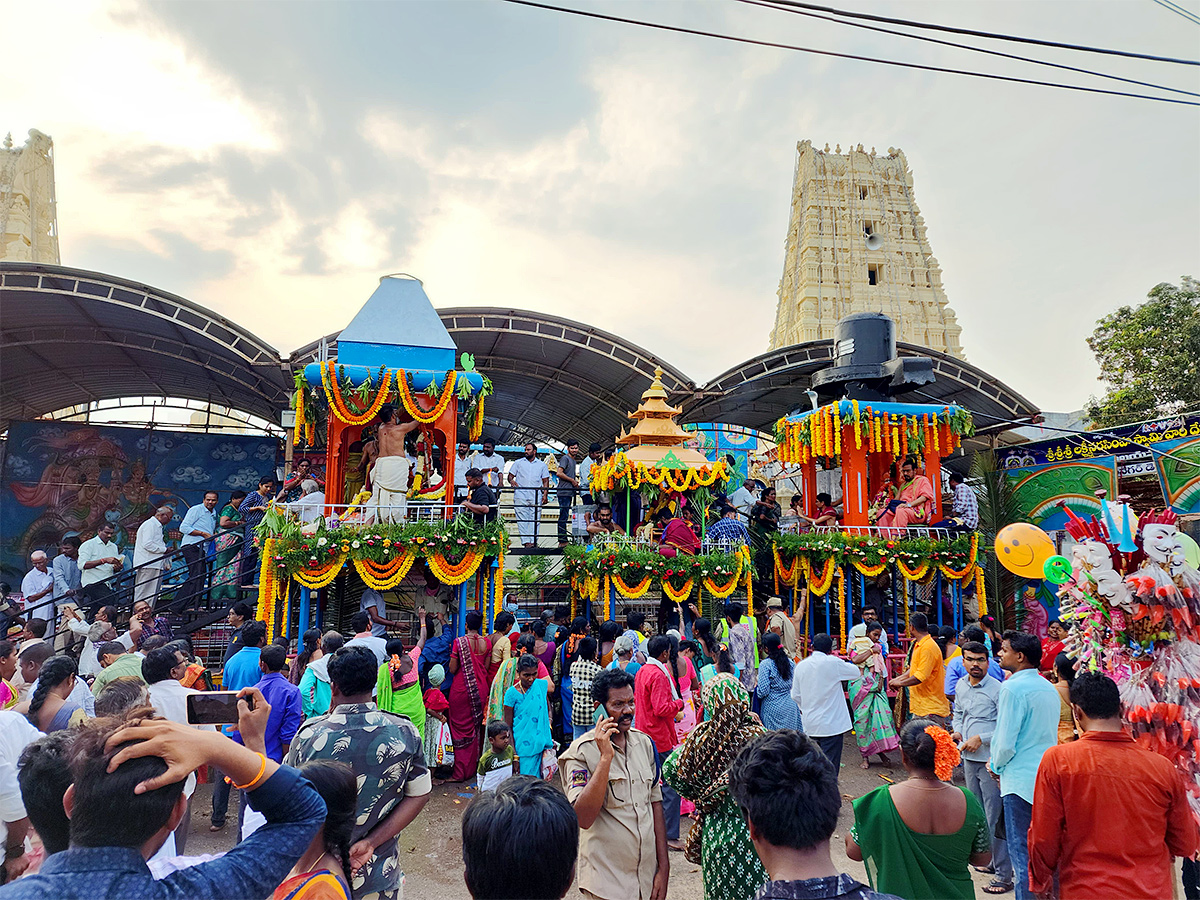 Dharmapuri Sri Lakshmi Narasimha Swamy Brahmotsavam - Sakshi1