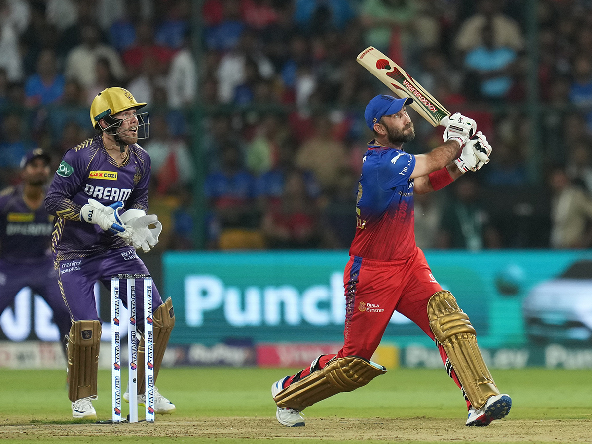 T20 cricket match between Royal Challengers Bengaluru and Kolkata Knight Riders - Sakshi11