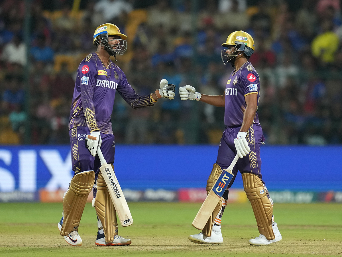 T20 cricket match between Royal Challengers Bengaluru and Kolkata Knight Riders - Sakshi18