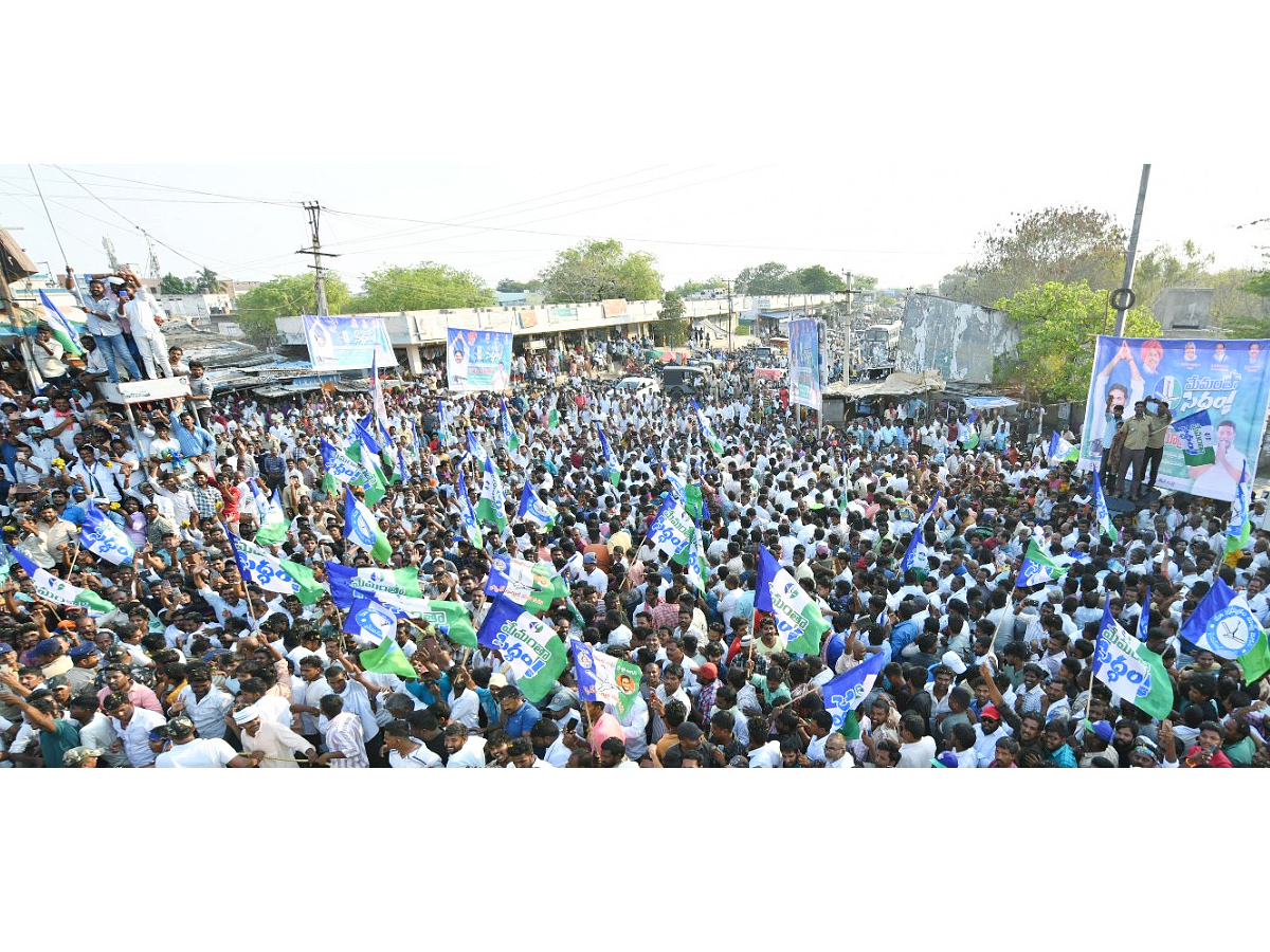 CM YS Jagan memantha siddham Bus Yatra at Anantapur PHotos - Sakshi26