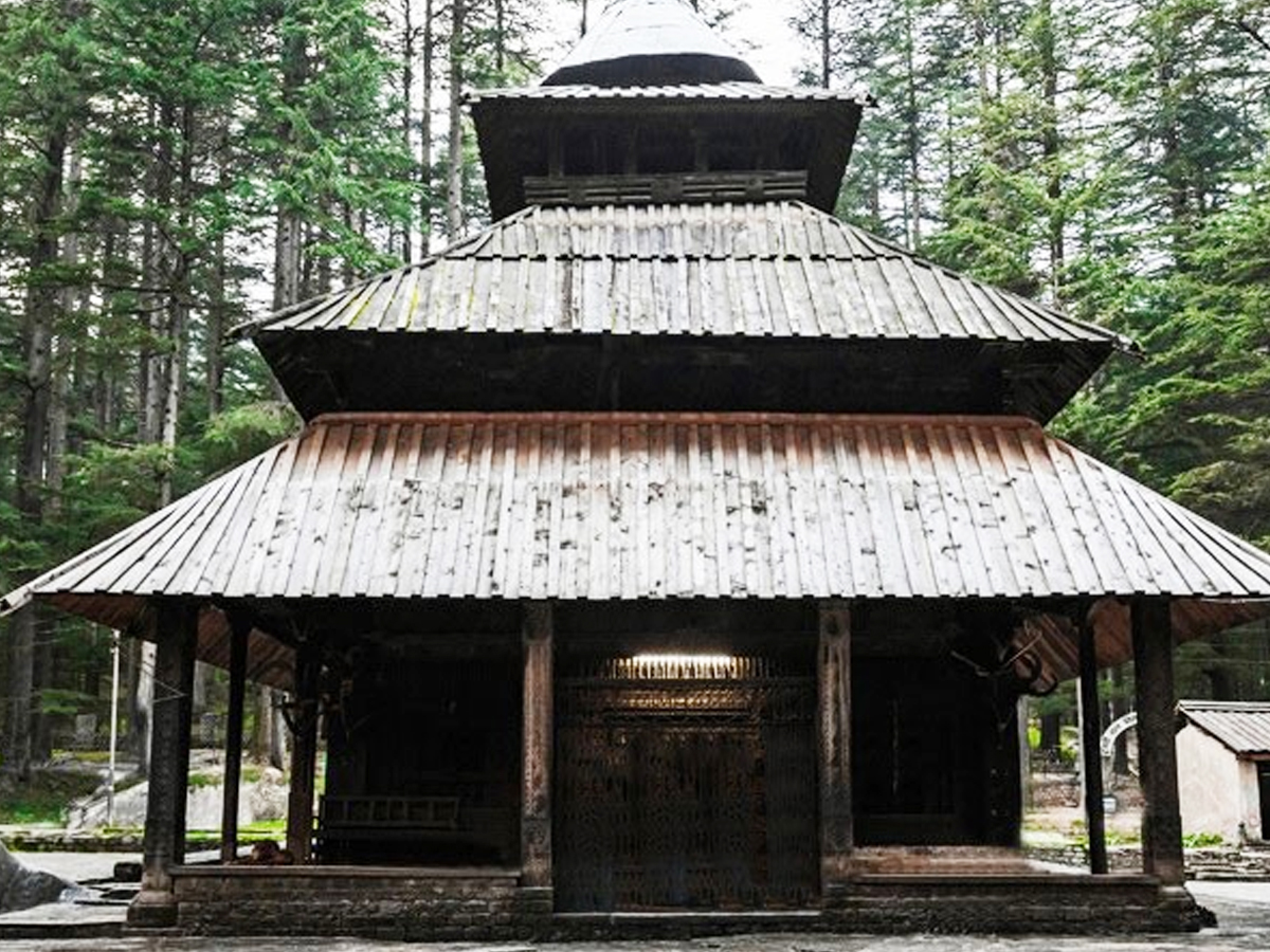 Hidimba Temple At Manali Covered With Snow - Sakshi3