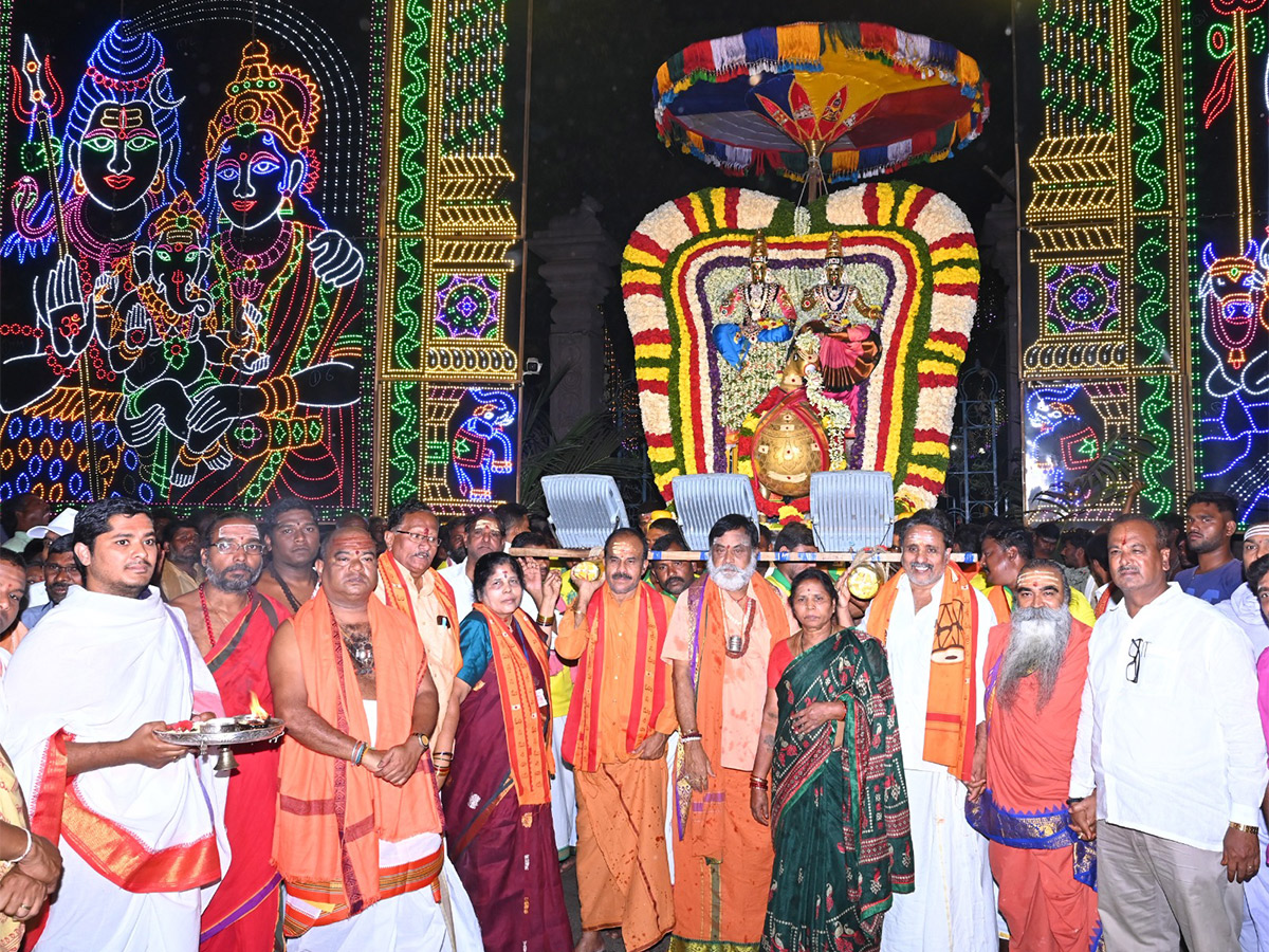 Maha Shivaratri Brahmotsavam at Srisailam Photos - Sakshi3