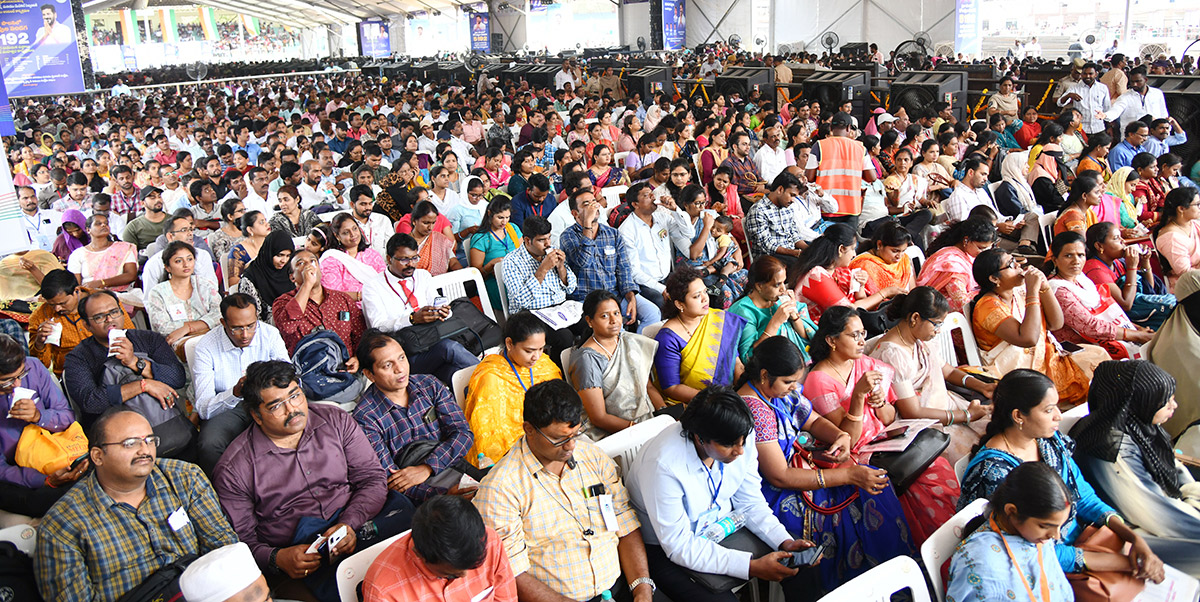 CM Revanth Reddy In LB Stadium Photos - Sakshi10