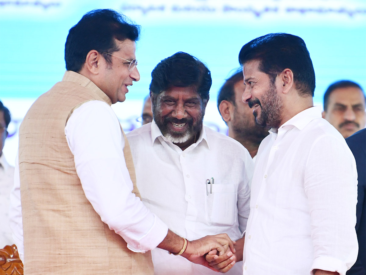 CM Revanth Reddy In LB Stadium Photos - Sakshi8