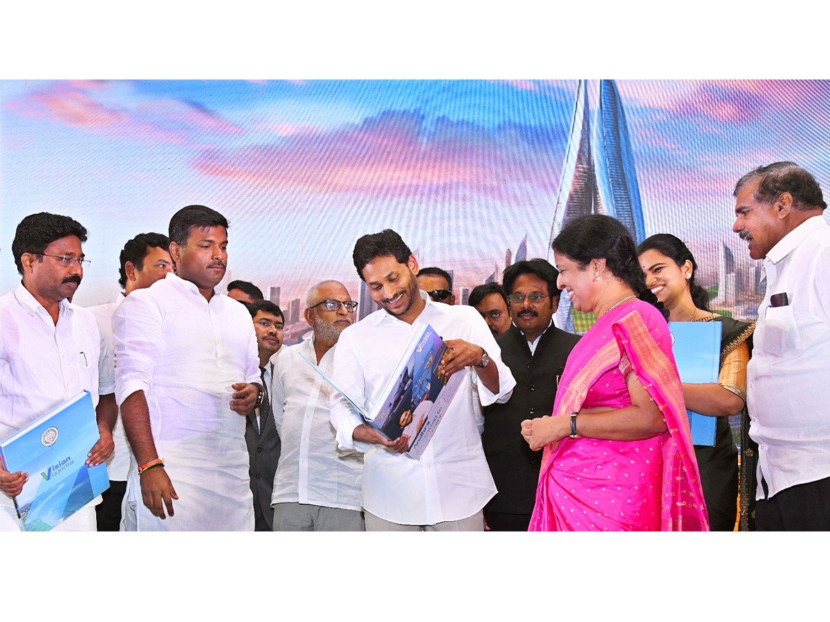 CM YS Jagan Unveils 'Vision Visakha' Programme Photos - Sakshi6