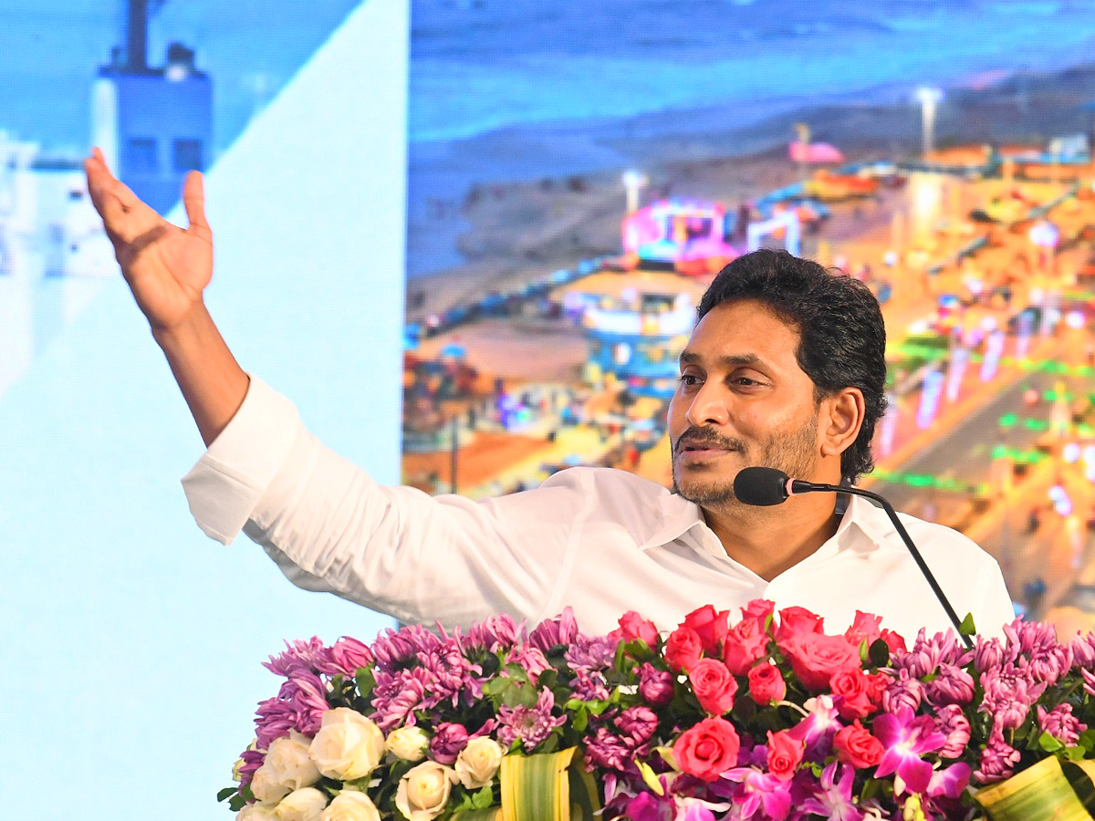 CM YS Jagan Unveils 'Vision Visakha' Programme Photos - Sakshi7