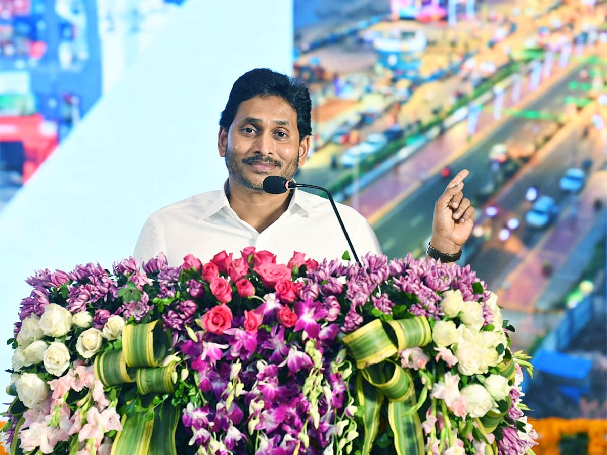 CM YS Jagan Unveils 'Vision Visakha' Programme Photos - Sakshi5