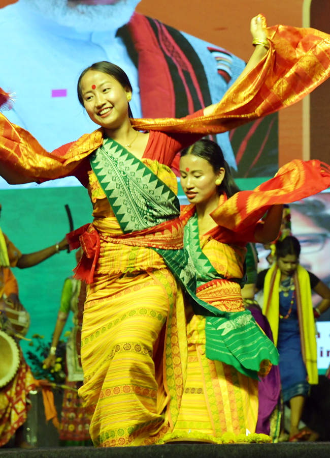 Artistes Wonderful Performances At People's Plaza On The Occasion Of National Culture Festival - Sakshi20