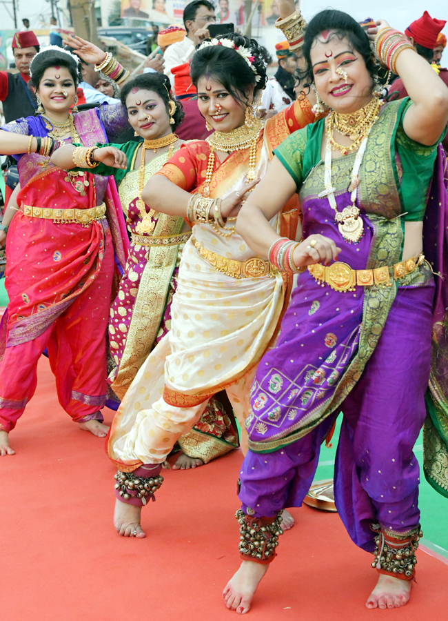 Artistes Wonderful Performances At People's Plaza On The Occasion Of National Culture Festival - Sakshi32