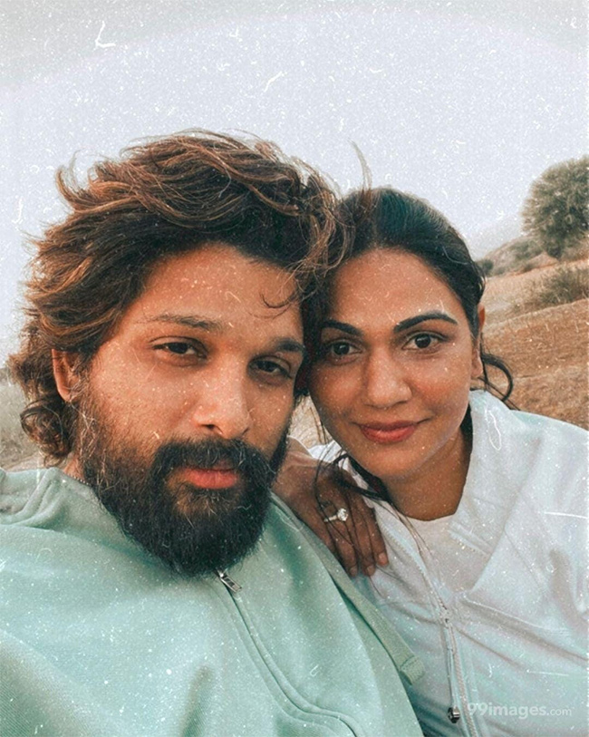 Allu Arjun Wishes Sneha Reddy On 13th Wedding Anniversary - Sakshi17