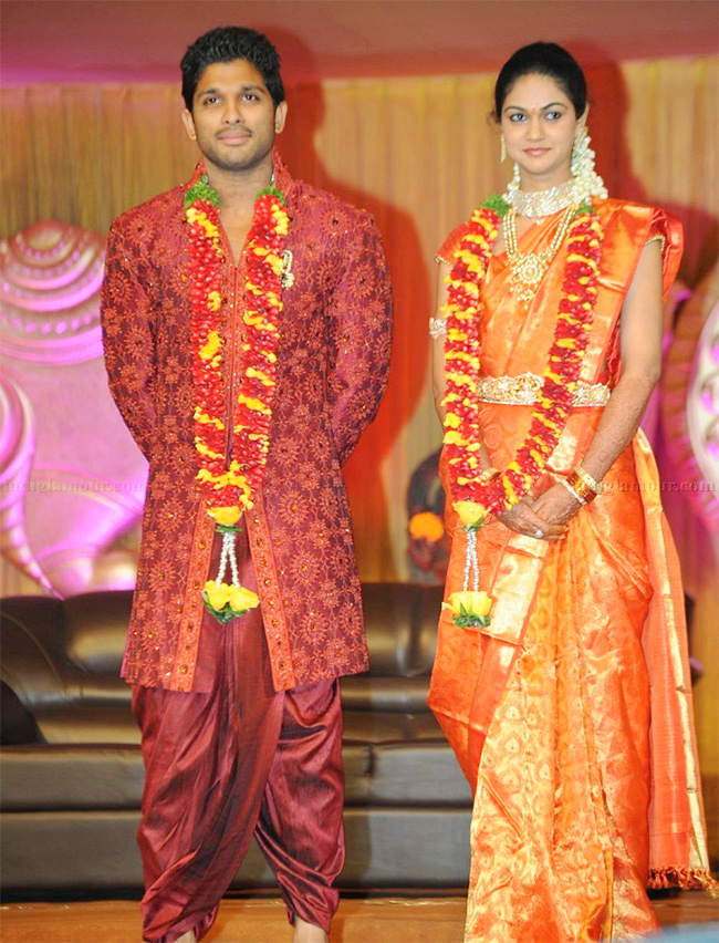 Allu Arjun Wishes Sneha Reddy On 13th Wedding Anniversary - Sakshi27