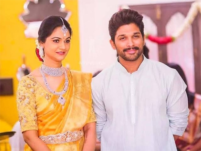 Allu Arjun Wishes Sneha Reddy On 13th Wedding Anniversary - Sakshi28