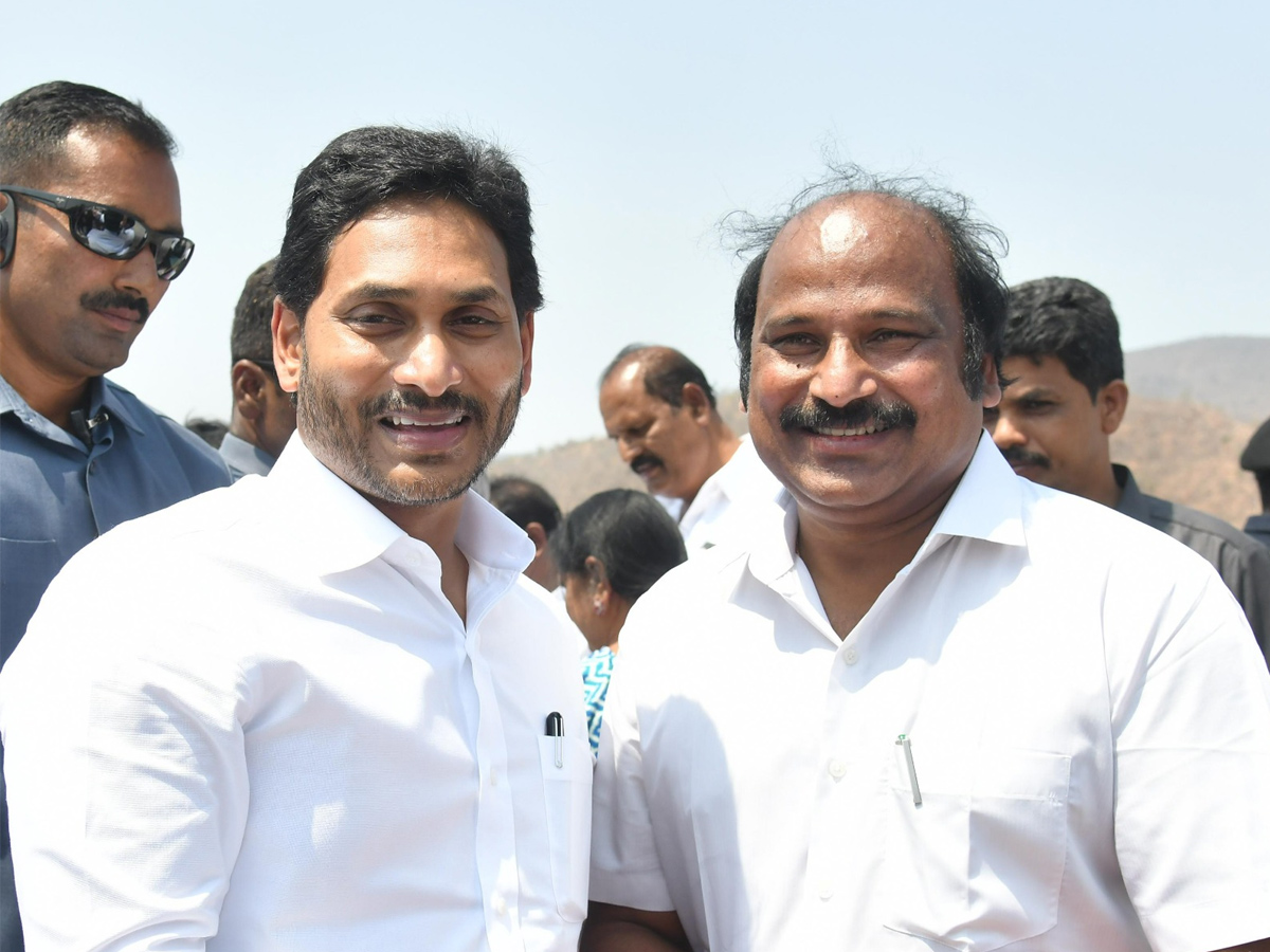 CM YS Jagan Tour In Prakasam District Photos - Sakshi29