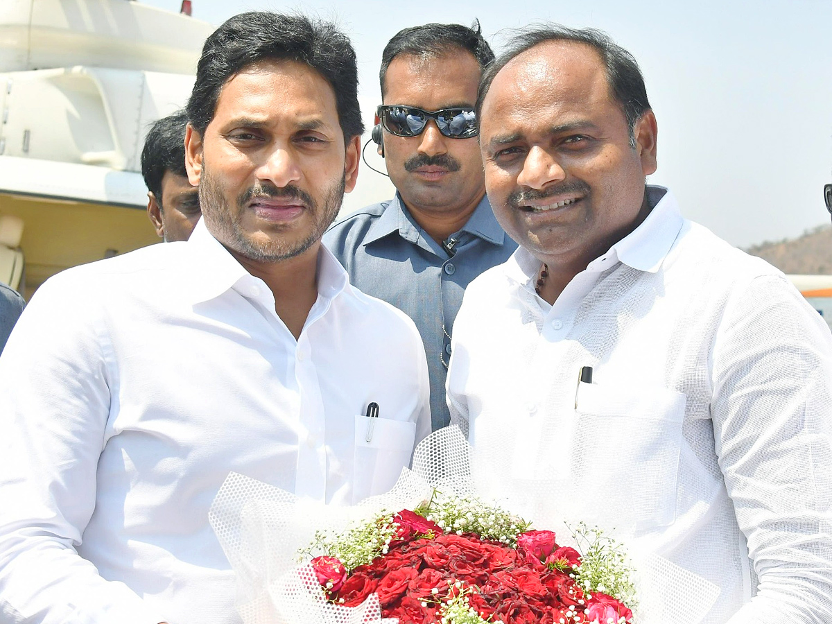 CM YS Jagan Tour In Prakasam District Photos - Sakshi20