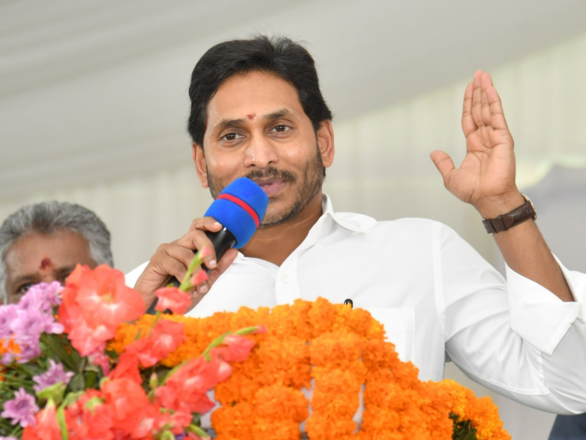 CM YS Jagan Tour In Prakasam District Photos - Sakshi5