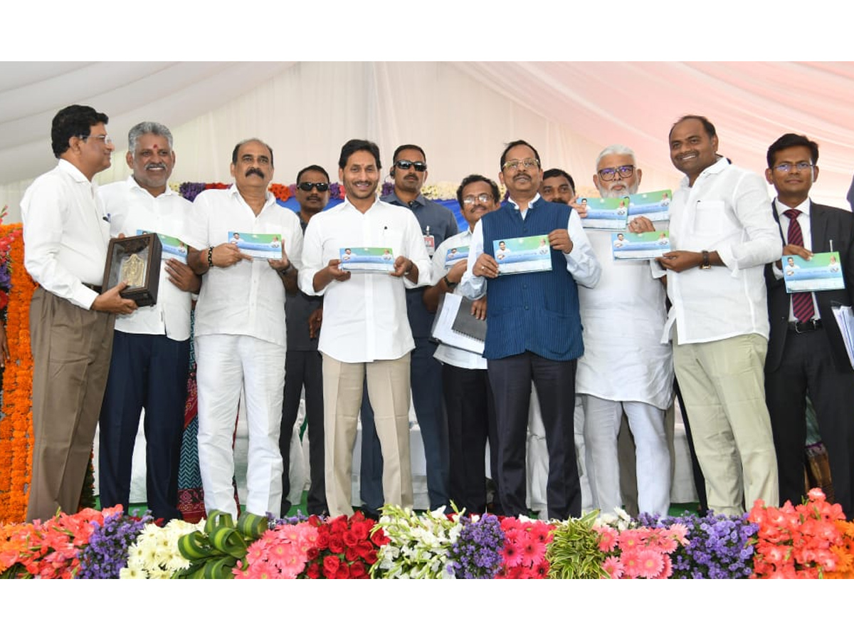 CM YS Jagan Tour In Prakasam District Photos - Sakshi13