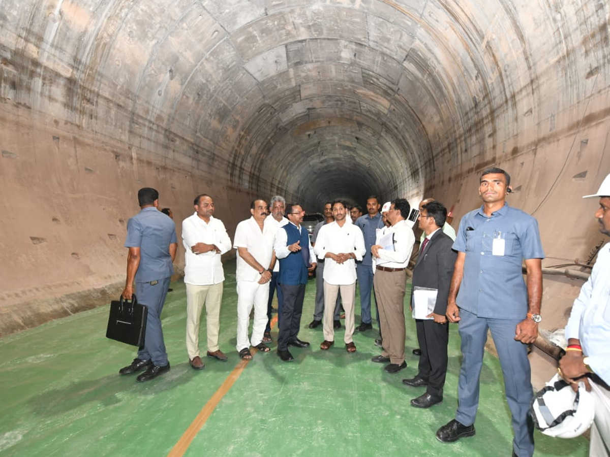 CM YS Jagan Tour In Prakasam District Photos - Sakshi15