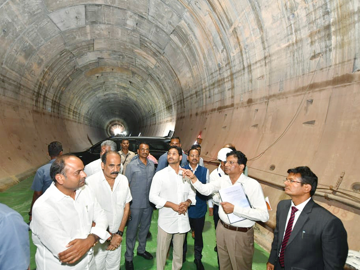 CM YS Jagan Tour In Prakasam District Photos - Sakshi16