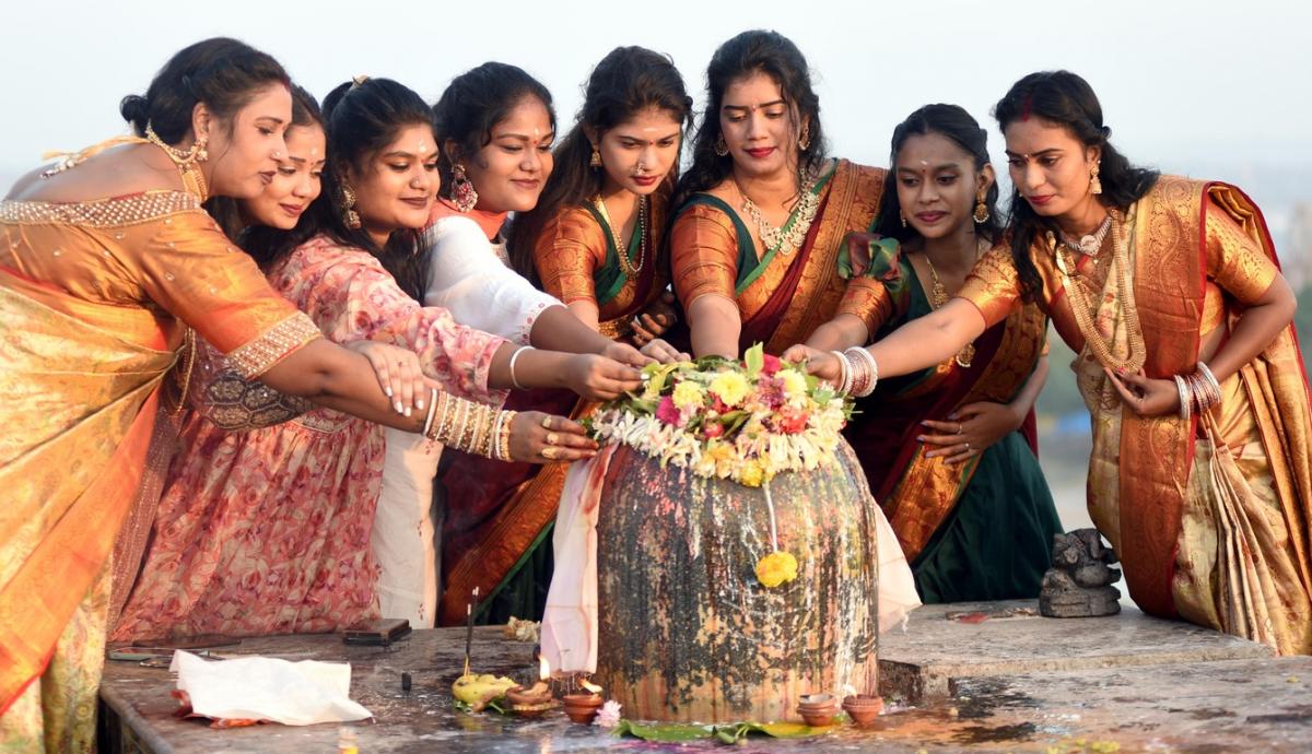 Maha Shivratri Celebrations 2024 At Keesaragutta Temple Photos - Sakshi3