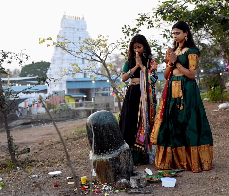 Maha Shivratri Celebrations 2024 At Keesaragutta Temple Photos - Sakshi7