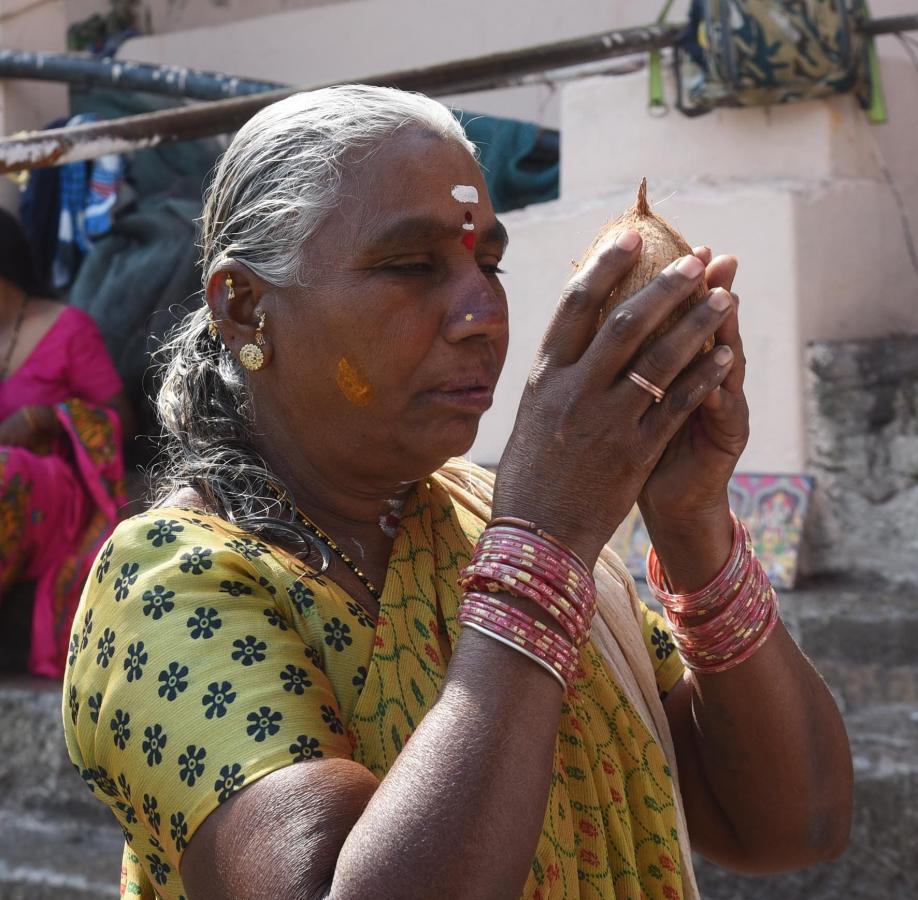 Maha Shivaratri 2024 Devotees At Vemulawada Temple Photos - Sakshi18