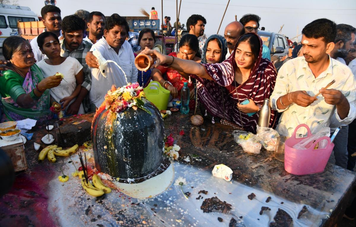 Maha Shivratri Celebrations 2024 At Keesaragutta Temple Photos - Sakshi26