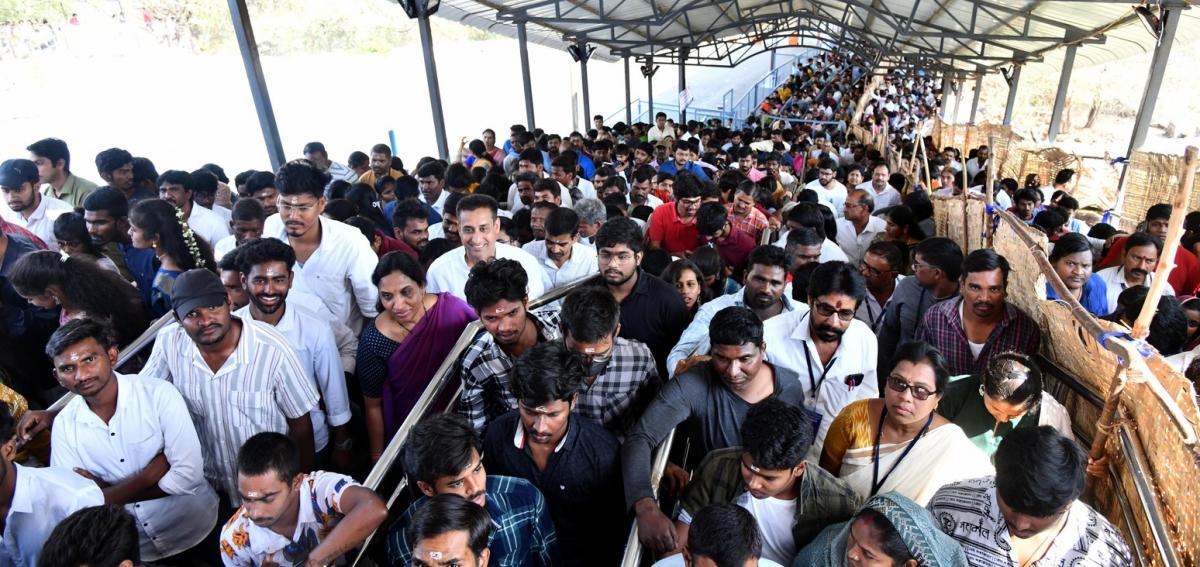 Maha Shivratri Celebrations 2024 At Keesaragutta Temple Photos - Sakshi41