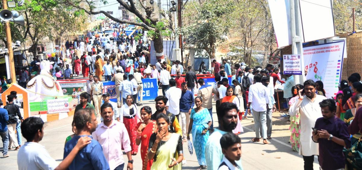 Maha Shivratri Celebrations 2024 At Keesaragutta Temple Photos - Sakshi43