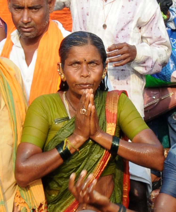 Maha Shivratri 2024: Huge Devotees in Srisailam Photos - Sakshi43